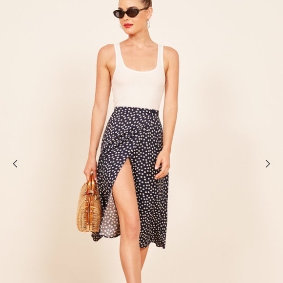 Reformation Betty Wrap Skirt Navy Floral - Picture 1 of 4